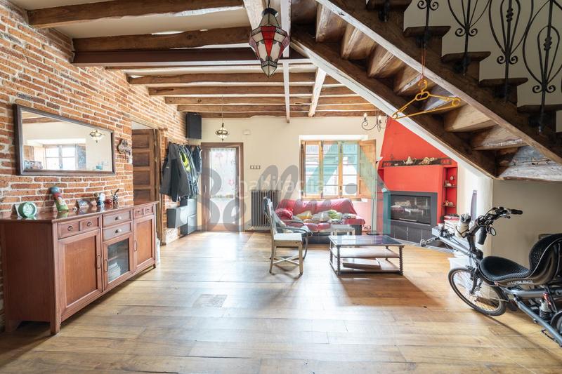 Foto 23a617f1-d519-4952-aeb2-705b6c64ec79. Doppelhaus mit heizung parking in Carreño