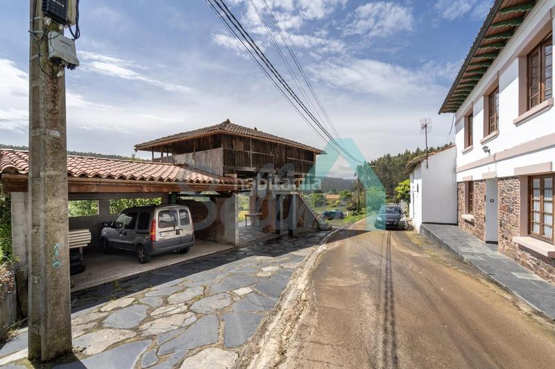 Foto 5950087b-9c73-4d1b-bfb1-b0c7b53de789. Doppelhaus mit heizung parking in Carreño