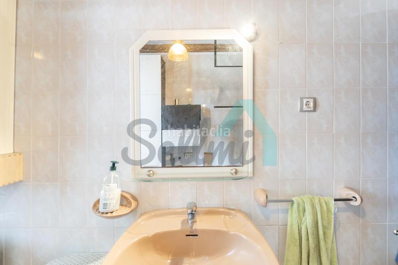 Foto 68dc8ea6-5dbb-4a42-83dd-53bfc7c2a870. Doppelhaus mit heizung parking in Carreño