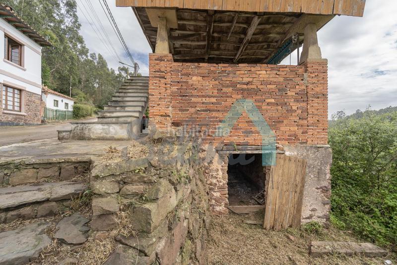 Foto 73b2f25c-3a6a-486f-8d50-3ec13dee03ee. Doppelhaus mit heizung parking in Carreño