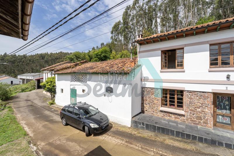 Foto 86de9bc5-1bfd-4876-8143-9f18d6bba7a8. Doppelhaus mit heizung parking in Carreño