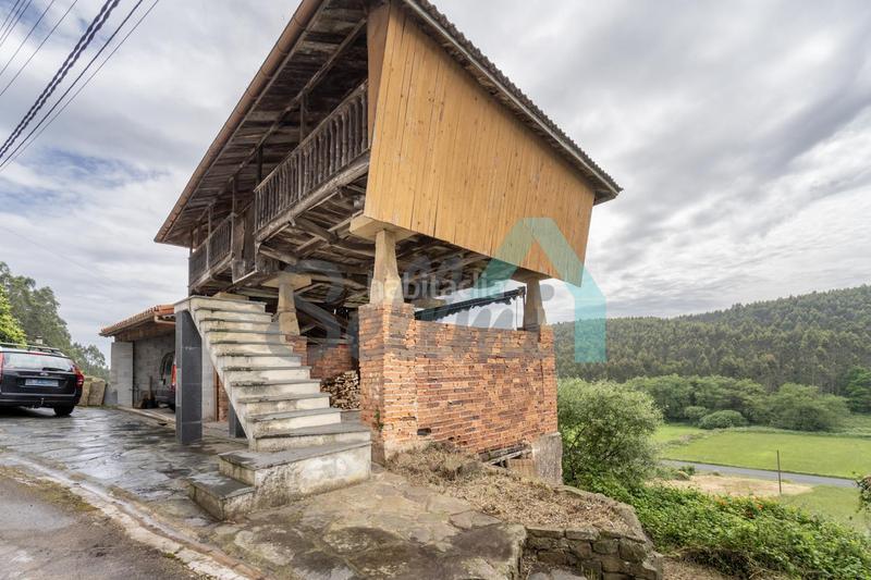 Foto a5a9a68e-6952-4ab0-ba4c-eae03121c56f. Doppelhaus mit heizung parking in Carreño