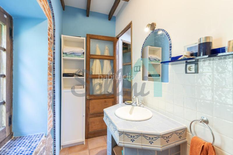 Foto a67d1281-e364-4f5e-9a36-98950dd8001b. Doppelhaus mit heizung parking in Carreño