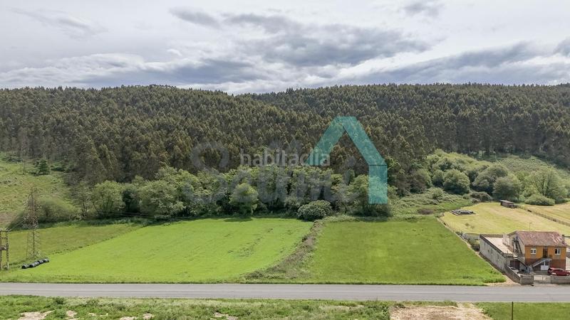 Foto ae529714-b6d8-4da0-9985-93aab44caa83. Doppelhaus mit heizung parking in Carreño