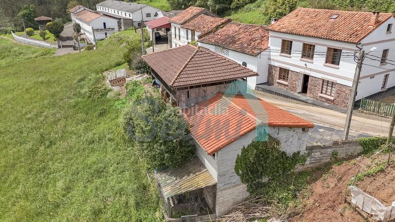Foto cbf99109-18a6-42c1-8284-79cff455a621. Doppelhaus mit heizung parking in Carreño