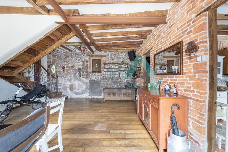 Foto cda11166-8883-4027-b65c-1acc37121f30. Doppelhaus mit heizung parking in Carreño