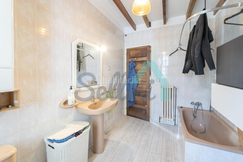 Foto cdbe68ae-3762-4978-81db-f77d67d27145. Doppelhaus mit heizung parking in Carreño