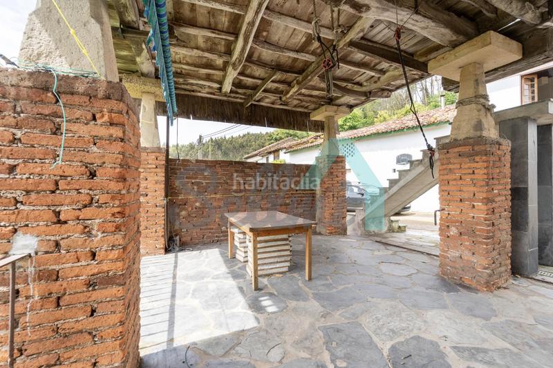 Foto ec37ea47-7614-4608-9e7c-3e778b7cee45. Doppelhaus mit heizung parking in Carreño