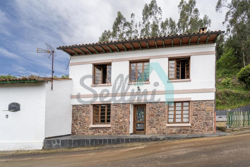 Foto efc25f97-476d-4810-a118-c02cc2b3a7ef. Doppelhaus mit heizung parking in Carreño