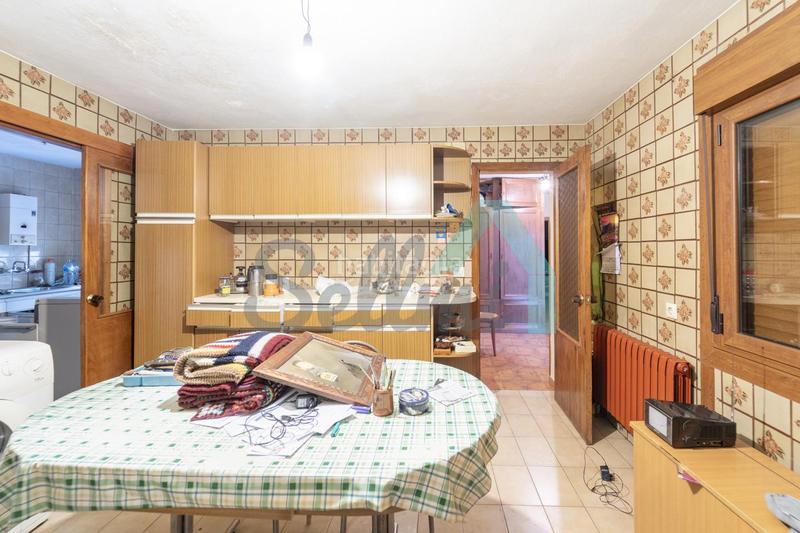 Foto 289e1ee9-c345-431a-8de6-3a84774f7b35. Casa aparellada amb calefacció aparcament a San Claudio - Trubia - Las Caldas Oviedo