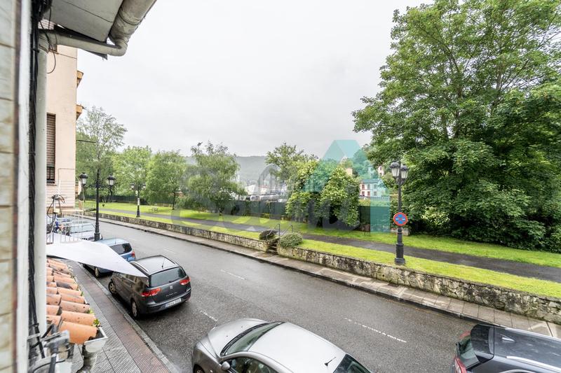 Foto 2bae3fcb-3f98-47df-8300-ca2dec09ae4f. Casa aparellada amb calefacció aparcament a San Claudio - Trubia - Las Caldas Oviedo