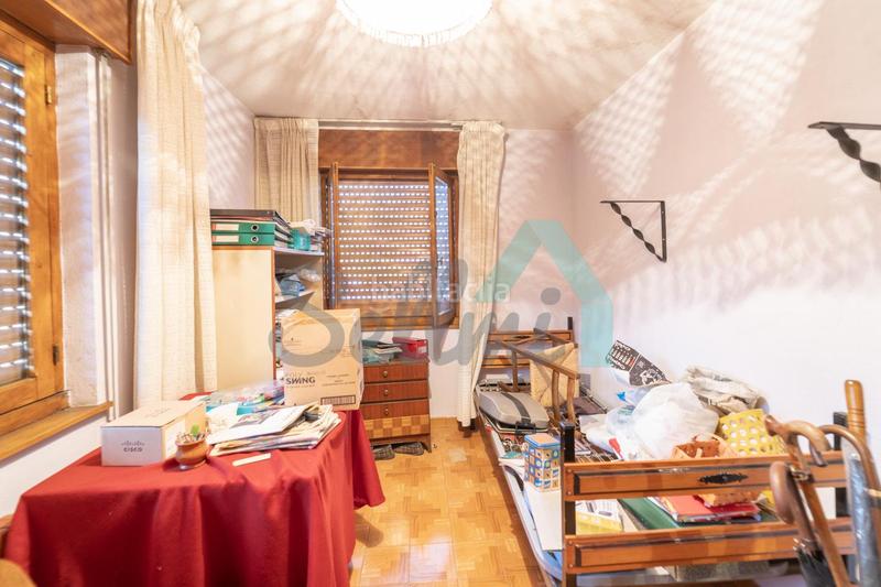 Foto fc83ac91-ee9b-4cda-a7d3-4f122f973005. Casa aparellada amb calefacció aparcament a San Claudio - Trubia - Las Caldas Oviedo