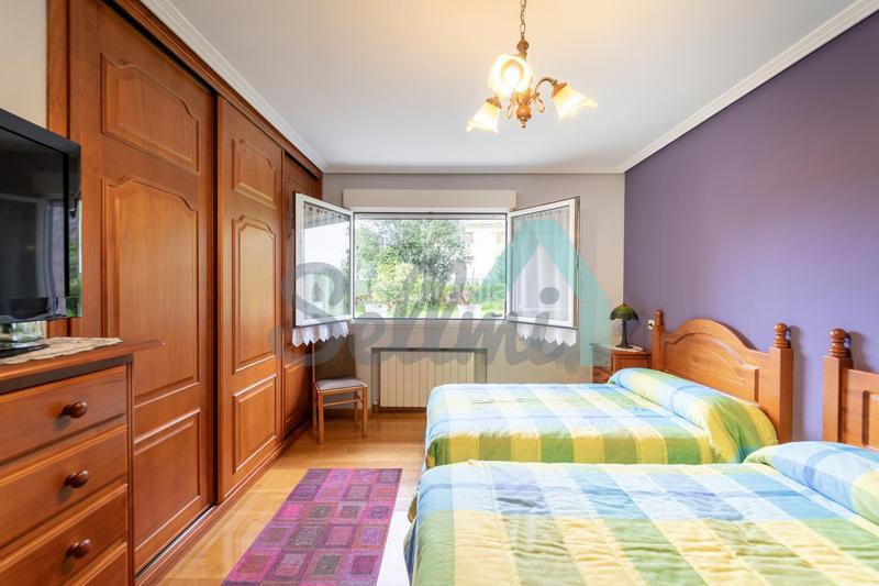 Foto 21d5f8dc-3ce5-4d42-b916-f8de79415d16. Casa en Parroquias Sur - La Manjoya Oviedo