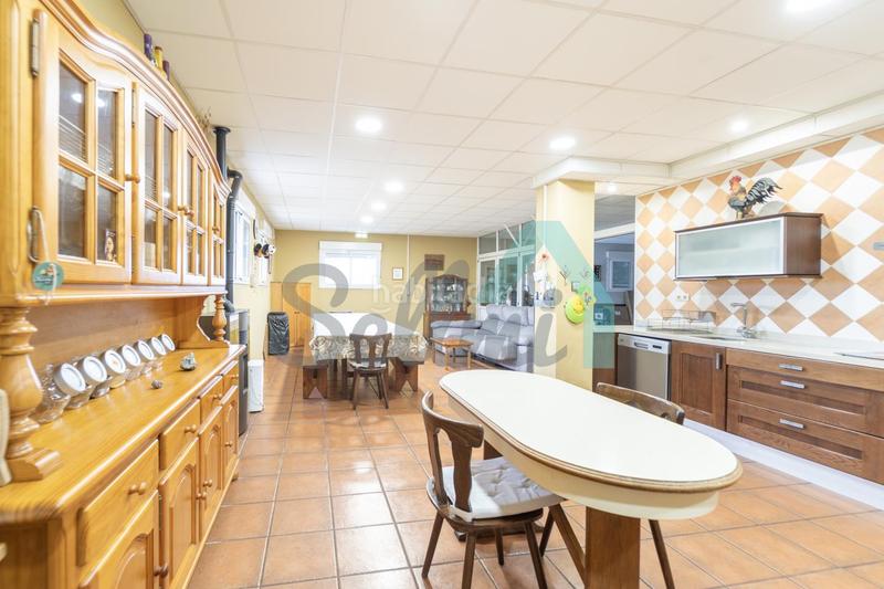 Foto 27ca280c-9f1a-4c1c-a45f-e8d79ccad3ad. Casa en Parroquias Sur - La Manjoya Oviedo