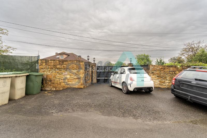 Foto 3dbdcbc5-5882-4b79-8d11-28c2f35a2211. Casa en Parroquias Sur - La Manjoya Oviedo