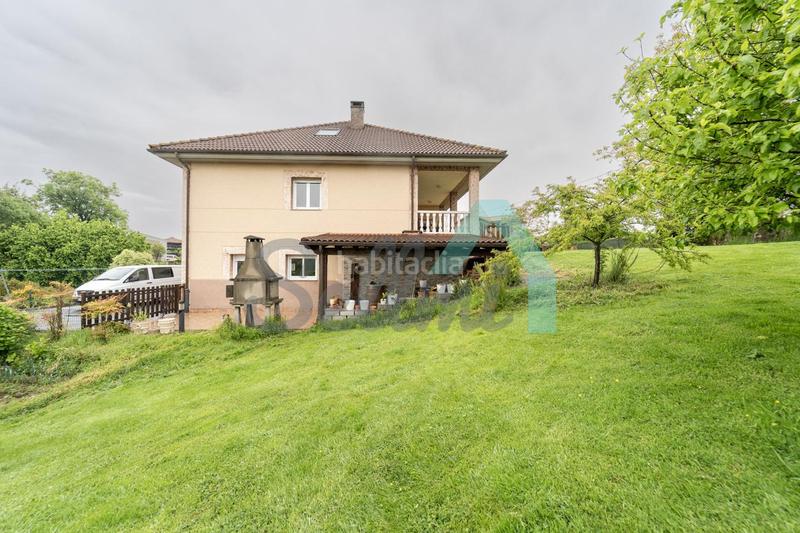 Foto 7a8a1149-b761-4f34-8f2f-a27f82f2ca3e. Casa en Parroquias Sur - La Manjoya Oviedo