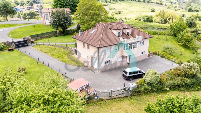Foto 84dfa6cb-0b36-4fb4-8c7e-a75f655cb24c. Casa en Parroquias Sur - La Manjoya Oviedo