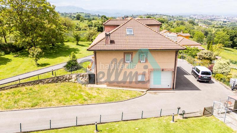 Foto eb438d9f-3467-4eea-9d56-54049941578e. Casa en Parroquias Sur - La Manjoya Oviedo