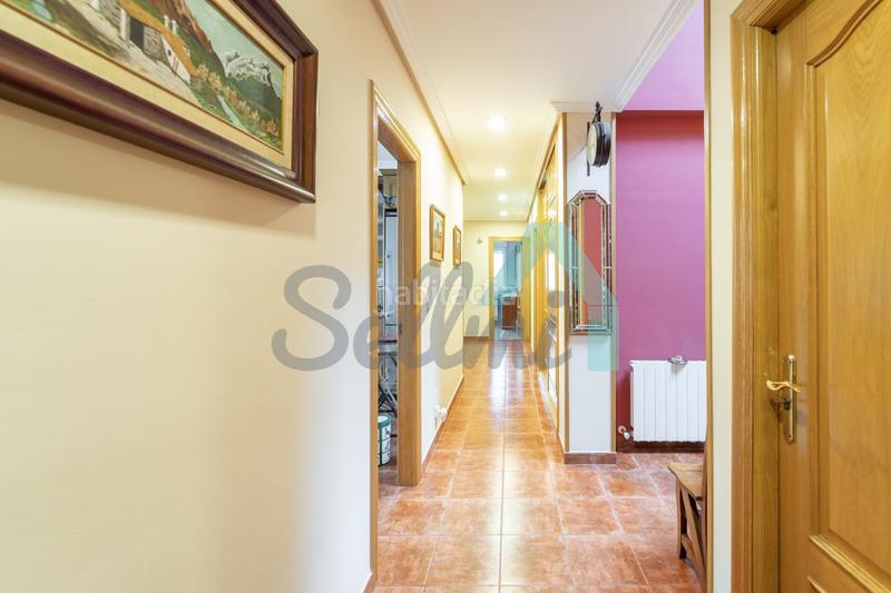 Foto f8cac951-6f12-4023-88f2-ebbf6f991b23. Casa en Parroquias Sur - La Manjoya Oviedo