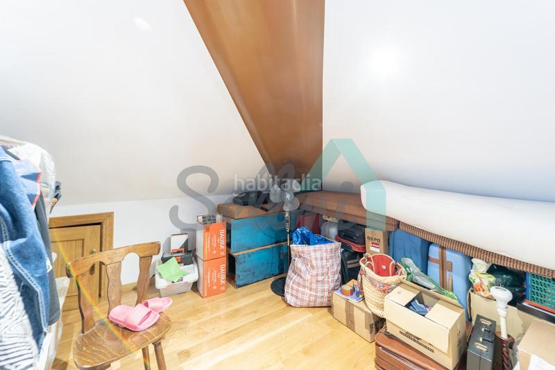 Foto 0f76cfb2-1527-4ee1-86e8-5e4336619b92. Haus mit heizung parking in Parroquias Sur - La Manjoya Oviedo