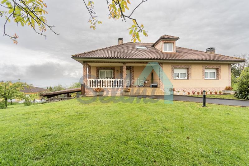 Foto 17b52a05-a561-49bf-b961-341c4bacd27d. Haus mit heizung parking in Parroquias Sur - La Manjoya Oviedo