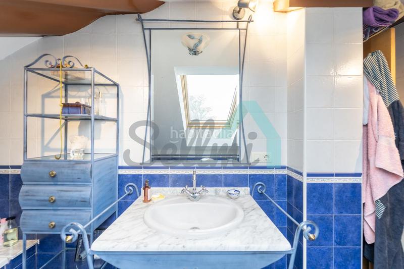 Foto 418df3b1-ac08-4343-b0eb-79ffb991da35. Haus mit heizung parking in Parroquias Sur - La Manjoya Oviedo