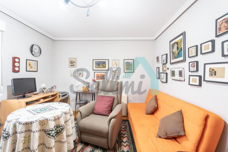 Foto 469e4217-6c54-4a59-8895-2fadc433763f. Haus mit heizung parking in Parroquias Sur - La Manjoya Oviedo