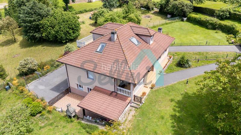 Foto 5247e0b3-c149-43fd-a9ef-05a32851112a. Haus mit heizung parking in Parroquias Sur - La Manjoya Oviedo