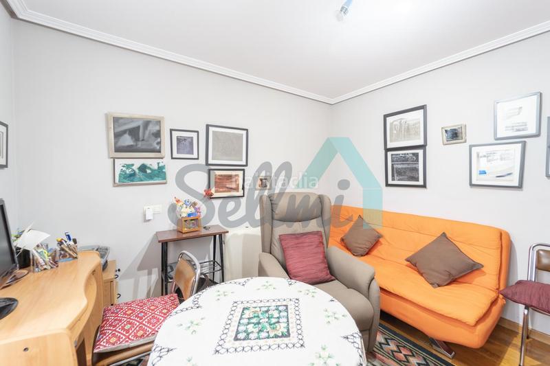 Foto 6f40dee7-ad54-4c8c-be30-82d75bbd6fe0. Haus mit heizung parking in Parroquias Sur - La Manjoya Oviedo