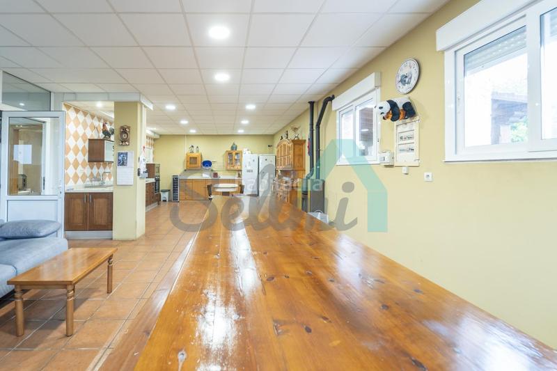 Foto 7d0dfcf1-14ce-4d08-ad37-67485b113ae0. Haus mit heizung parking in Parroquias Sur - La Manjoya Oviedo