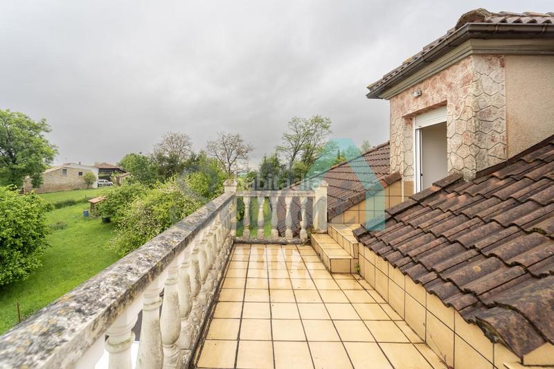 Foto 81929f52-e94e-4681-bdf6-02c019f2ef97. Haus mit heizung parking in Parroquias Sur - La Manjoya Oviedo