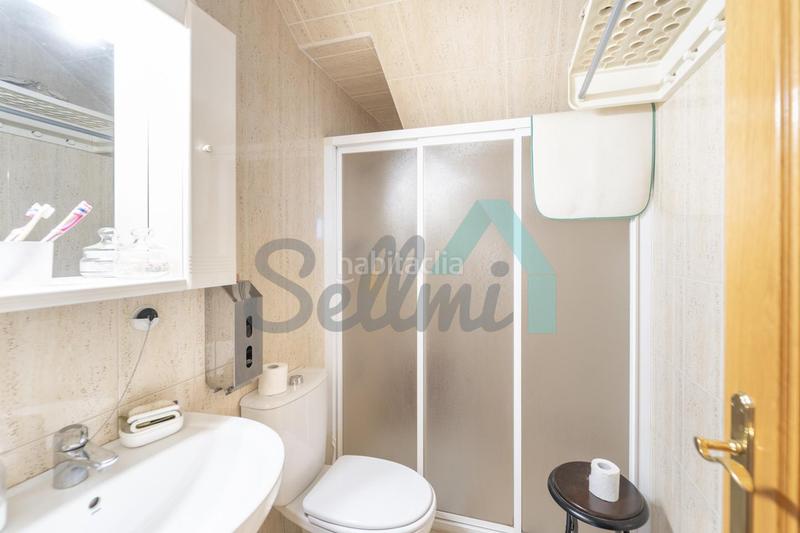 Foto afd96fbb-f071-4e59-8dbb-6b3115a52ea5. Haus mit heizung parking in Parroquias Sur - La Manjoya Oviedo