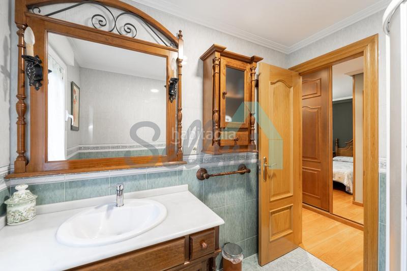 Foto b208c621-3df3-46f4-b7cc-ae2d981023b5. Haus mit heizung parking in Parroquias Sur - La Manjoya Oviedo