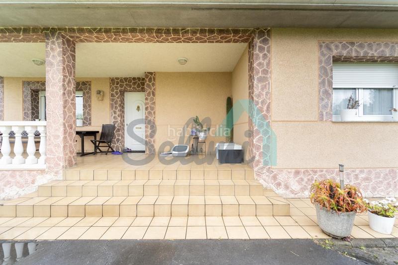 Foto bf44aa8d-ed05-4f40-bc33-13c420a39b0e. Haus mit heizung parking in Parroquias Sur - La Manjoya Oviedo