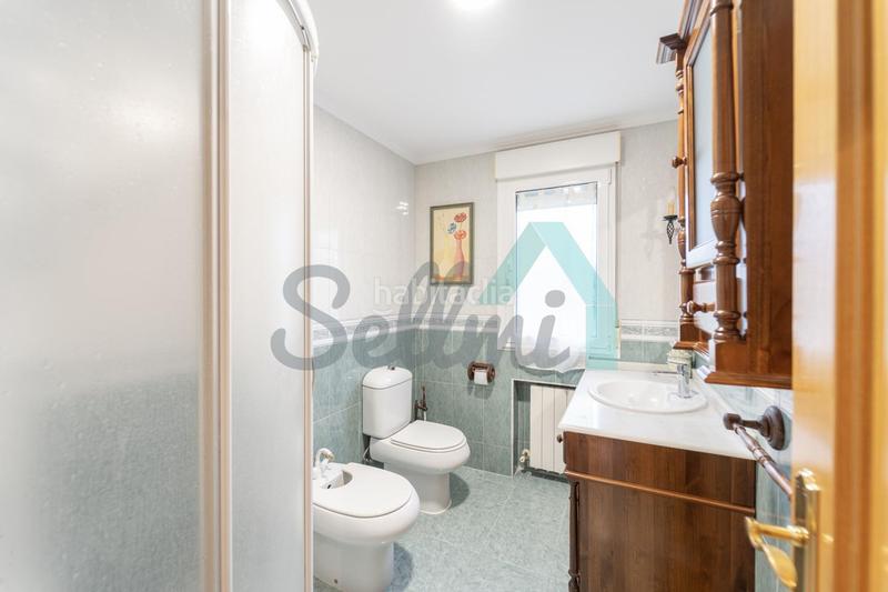 Foto d671bcdd-ca29-4ed9-8a40-819c8e48f2f4. Haus mit heizung parking in Parroquias Sur - La Manjoya Oviedo