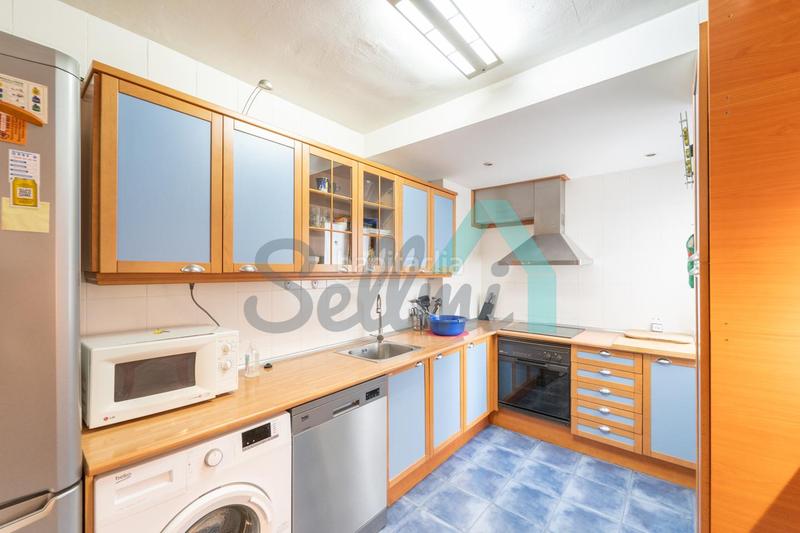 Foto 678a41d9-fa93-4b4e-89f8-c3cf2080220b. Appartement avec chauffage parking dans Vallobín Oviedo