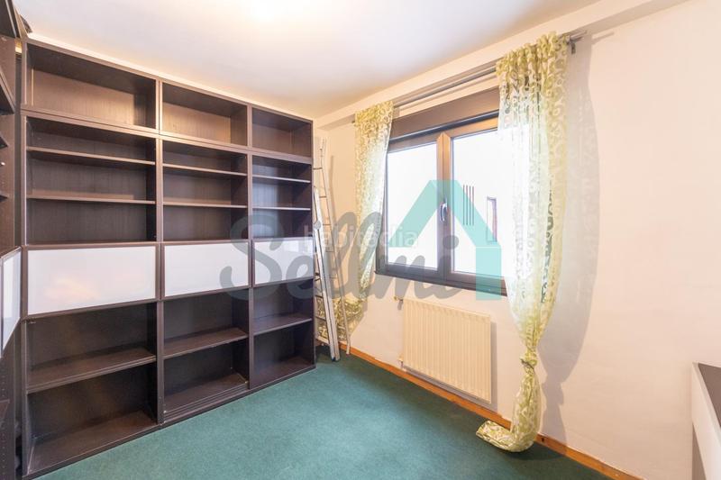 Foto 84ac4292-4808-4230-bd64-eb17ff577f25. Appartement avec chauffage parking dans Vallobín Oviedo