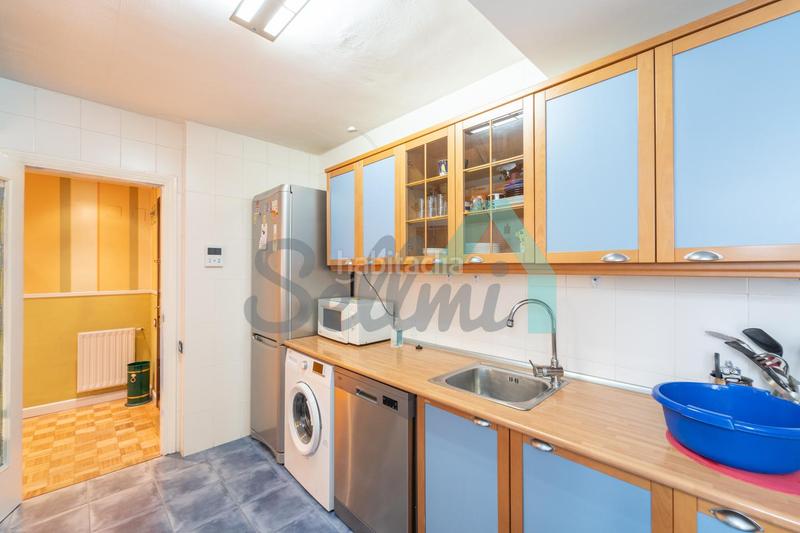 Foto cc1a7505-62e8-4312-9f8c-1d5ca55471f6. Appartement avec chauffage parking dans Vallobín Oviedo