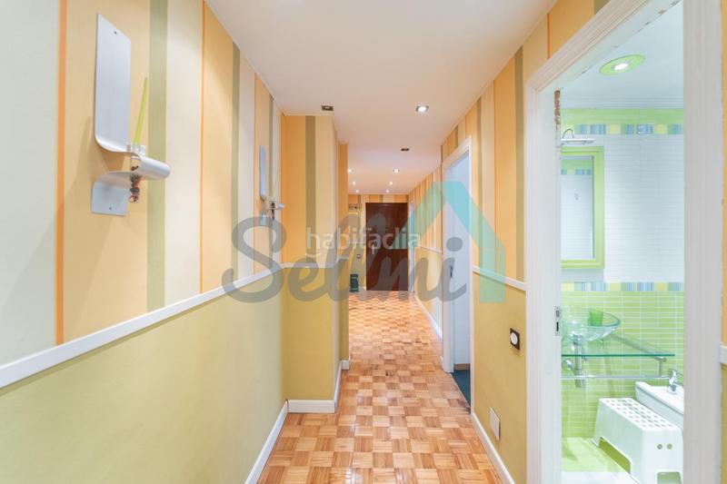 Foto c6cc7e2c-e217-4414-a4a3-fde479754686. Etagenwohnung mit heizung parking in Vallobín Oviedo