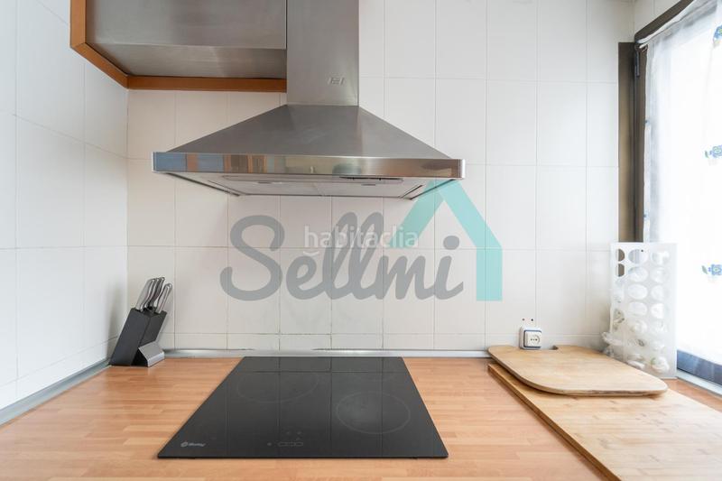 Foto a2586338-dc88-4946-9a52-637ac3389889. Flat with heating parking in Vallobín Oviedo