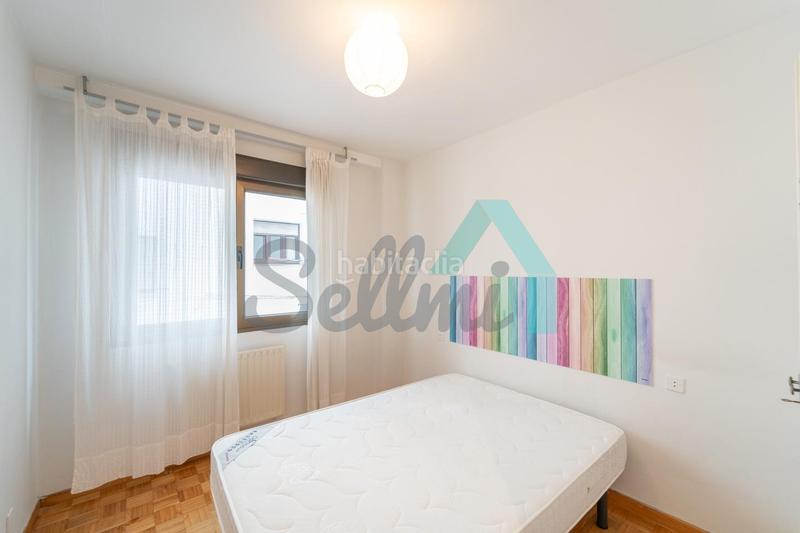 Foto ca8d14fd-e81e-4ad0-9e79-935246c35545. Flat with heating parking in Vallobín Oviedo
