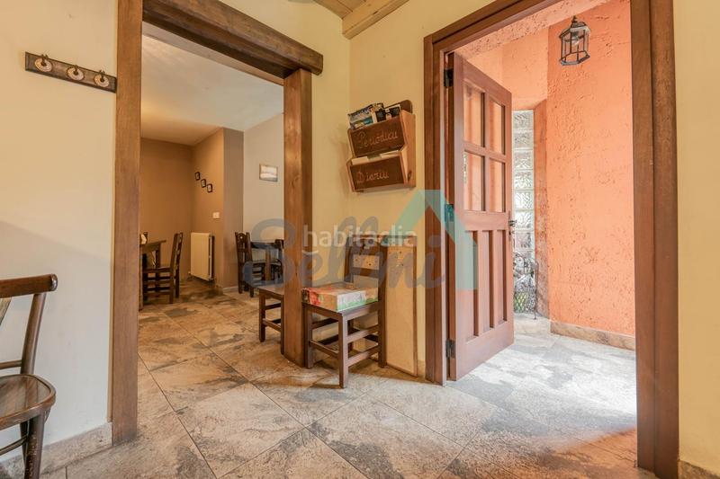 Foto 0518bfbe-e8d4-4bda-821f-24b08e2c83f6. Haus mit heizung in Sobrescobio