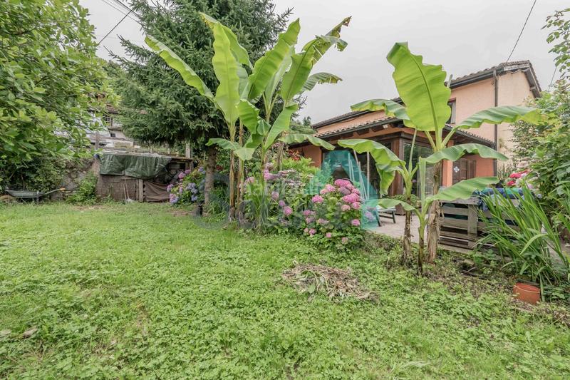 Foto 1139d978-75eb-43d6-b516-6798921ddabe. Haus mit heizung in Sobrescobio