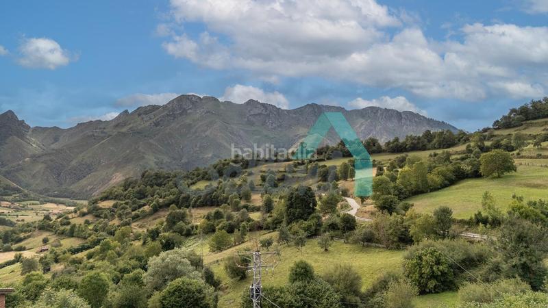 Foto 73e8cdef-ef5a-442a-9f93-33066a186329. Haus mit heizung in Sobrescobio