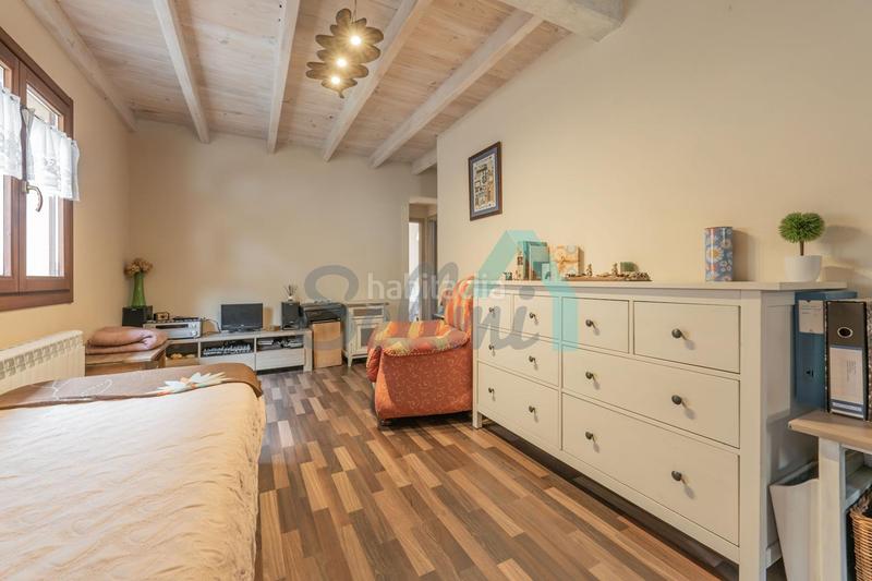 Foto a657ab39-54d3-4c90-a514-310074eb4af3. Haus mit heizung in Sobrescobio