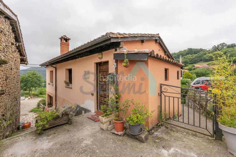 Foto ba7ce6b6-394c-4905-b29f-d6772f20c46c. Haus mit heizung in Sobrescobio