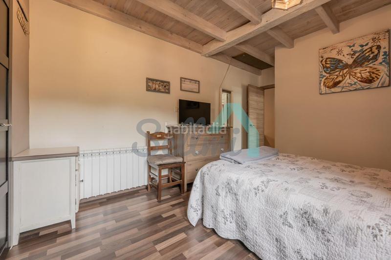 Foto c5e5d16d-7c7a-4b48-8da8-cfb1406f80c3. Haus mit heizung in Sobrescobio