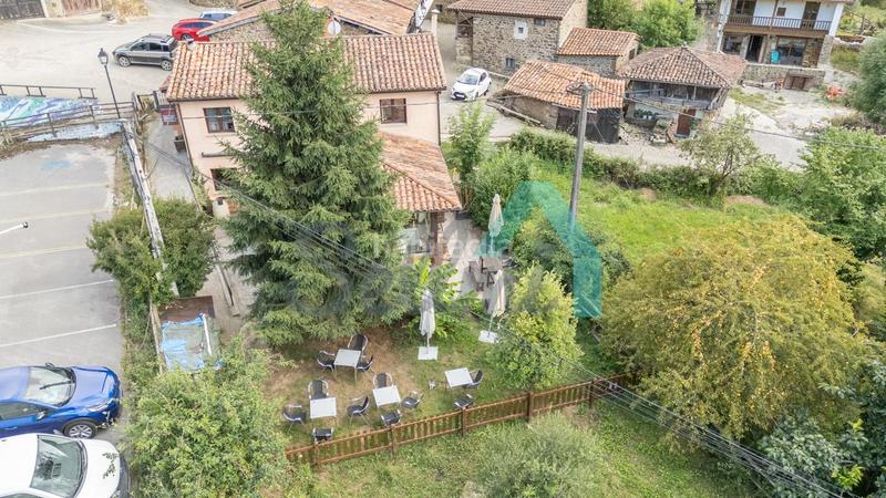 Foto caf8eff2-a742-42e9-b489-2fb85eeb1e7e. Haus mit heizung in Sobrescobio