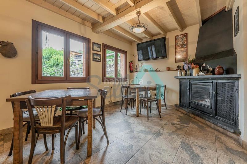 Foto cfb4cb98-9288-43b9-82b5-18e69fb152b9. Haus mit heizung in Sobrescobio