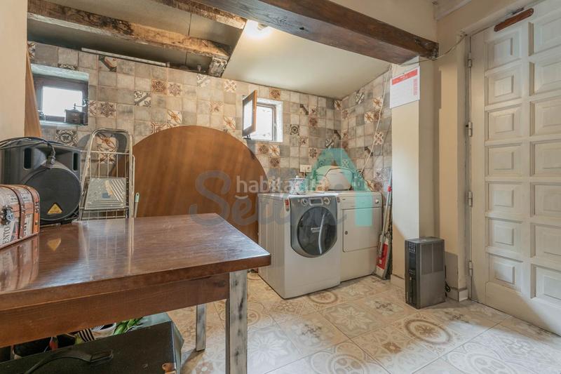 Foto dbf3a5d6-0423-4f5c-892c-072433e622b6. Haus mit heizung in Sobrescobio